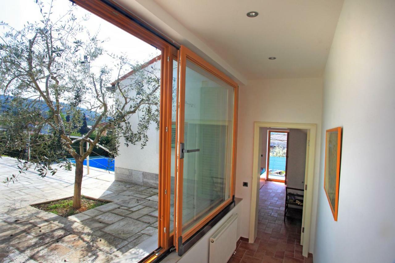 Spacious Villa In Parecag With A Swimming Pool Secovlje Exterior photo
